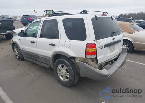 2001 Ford Escape Xlt from USA, damaged, VIN 1FMYU03131KF55411